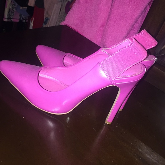 Heels - Picture 2 of 2